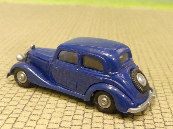 1/87 Busch MB 170 V Limousine dunkelblau Praline