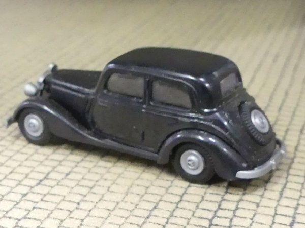 1/87 Busch MB 170 V Limousine schwarz Praline
