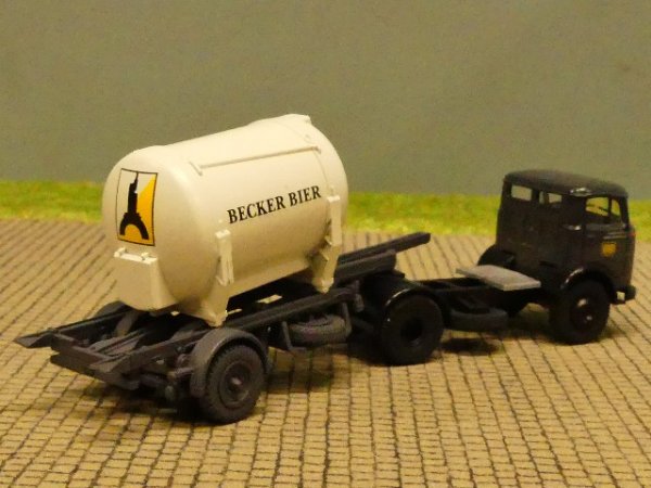 1/87 Brekina MB 328 Becker Bier mit Tankcontainer Sondermodell Reinhardt