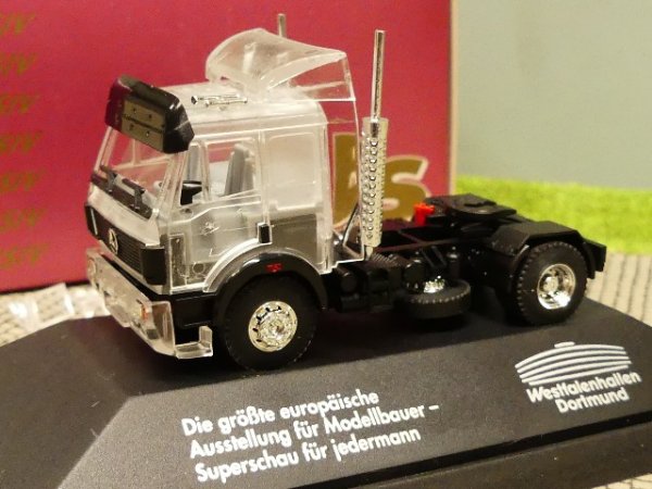 1/87 B&S MB SK Zugmaschine Intermodellbau Dortmund 1993 transparent