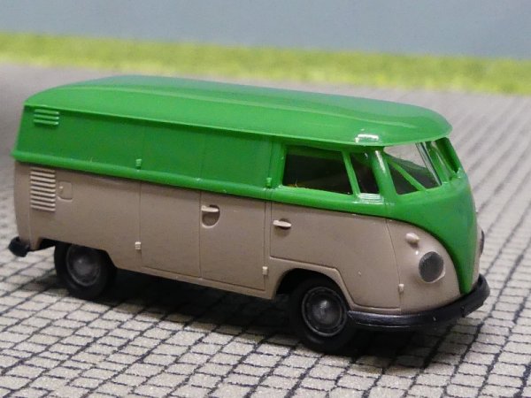 1/87 Brekina # 2009 VW T1 Kasten grün/beige 32630