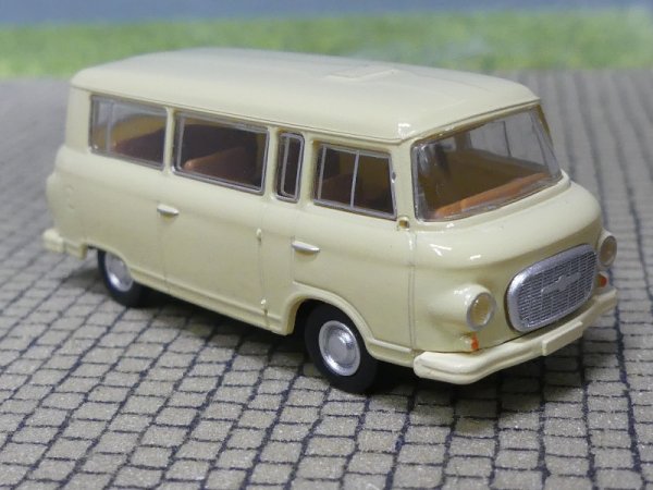 1/87 Brekina Barkas B 1000 beige, Bus 1962, 30043
