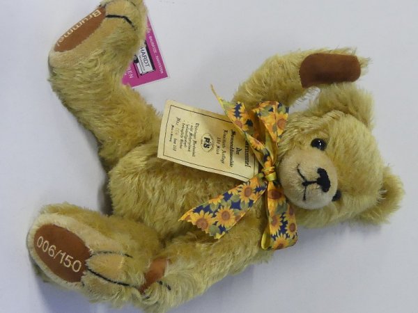 PS012 PS Brummel Der Sonnenblumenbär ca. 36 cm Mohairplüsch holzwollegestopft