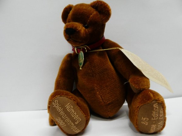 HC196 Hermann Coburg Teddy  Spielwarenmesse Nürnberg 2001 3/5
