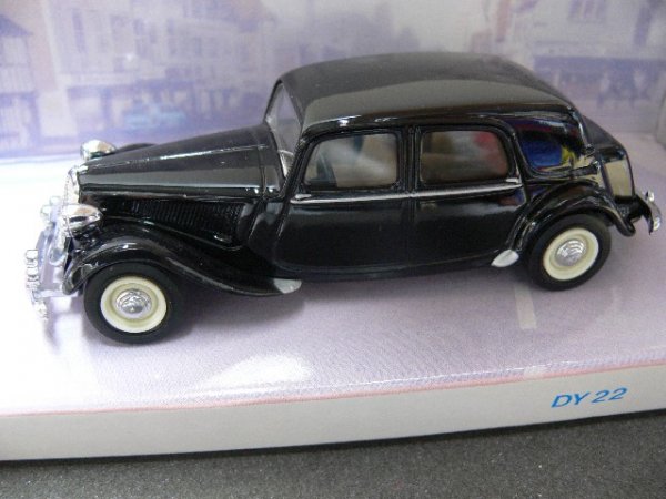 1/43 Dinky Citroen 15 CV 1952 schwarz SONDERPREIS 35022 DY-22
