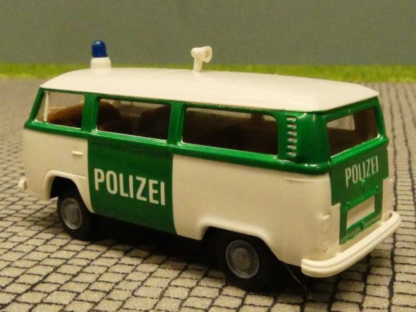 1/87 Brekina VW T2 Polizei weiß, Tür,Front,Heck-grün Bus 3308