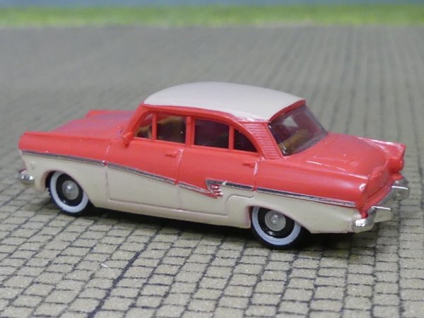 1/87 Brekina Ford 17m Limousine hellrot/elfenbein #17