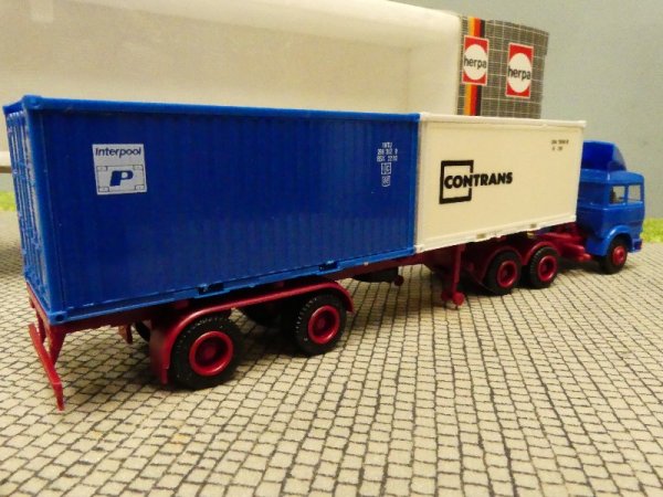 1/87 Herpa Iveco Turbo Contrans interpool Container-Sattelzug lenkbar 816220
