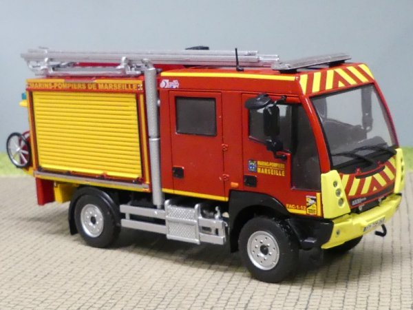 1/43 IXO AEBI MT 750 VPI Gallin Feuerwehr KL046