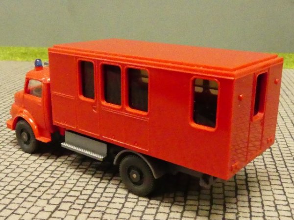 1/87 Wiking MB L 1413 Feuerwehr Absetzer hellrot 629