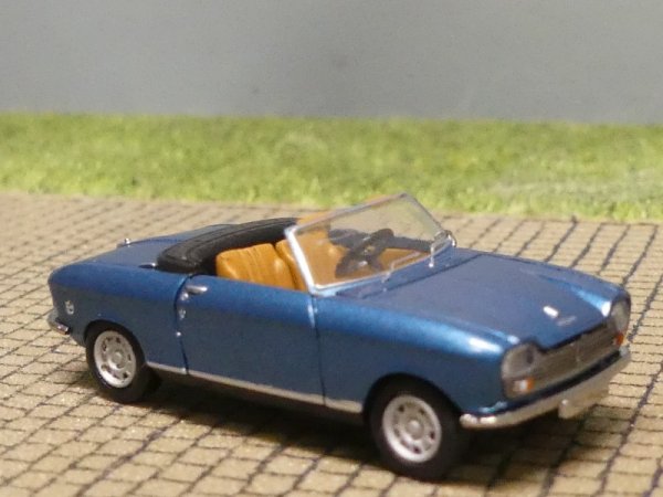 1/87 Brekina Peugeot 204 Cabrio blau-metallic 1967, 29182