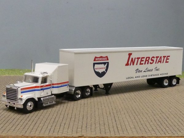 1/87 Brekina Chevrolet Bison Interstate Moving 1980, 85787