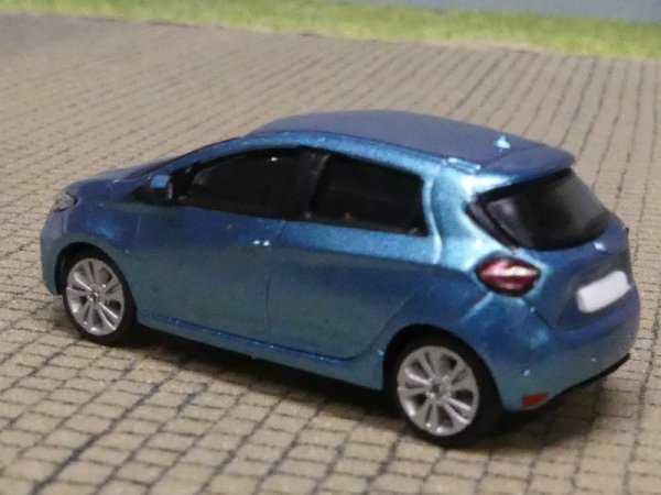 1/87 PCX Renault Zoe hellblau-metallic 870581