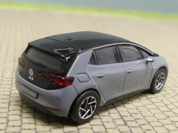 1/87 VW ID 3, mondsteingrau, Dach schwarz 421126