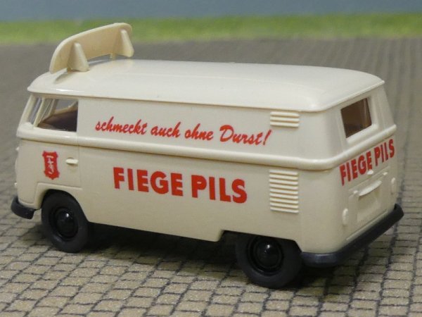 1/87 Brekina # 0845 VW T1 b Fiege Pils