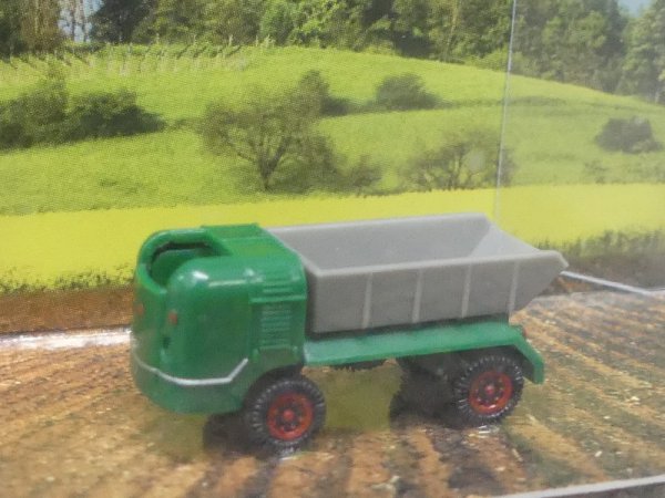 1/160 Mehlhose N Spur Multicar M21 grün 211 002201