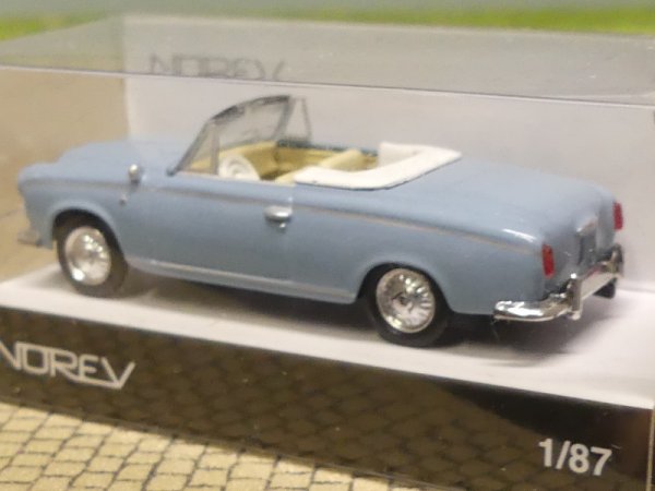 1/87 Norev Peugeot 403 Cabrio hellblau 474339