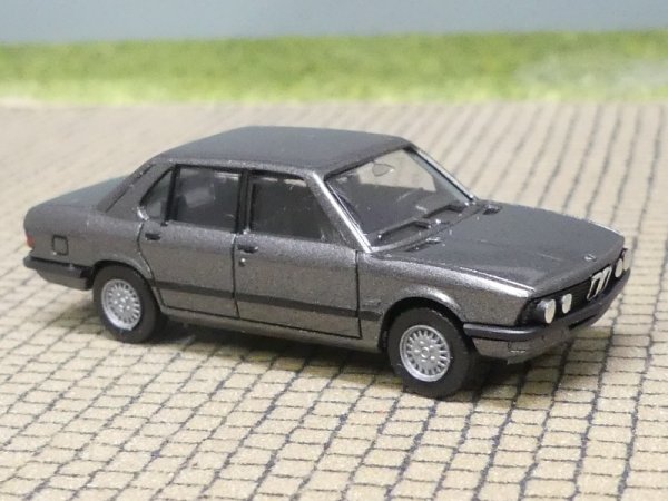 1/87 Herpa BMW 520i dunkelgrau aus Set