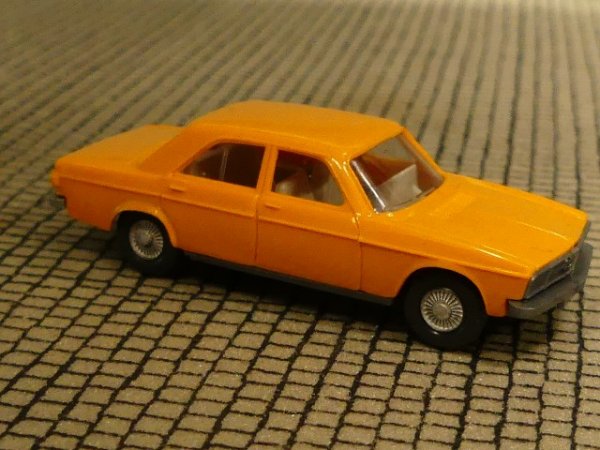 1/87 Wiking Audi 100 orange 120 2 a