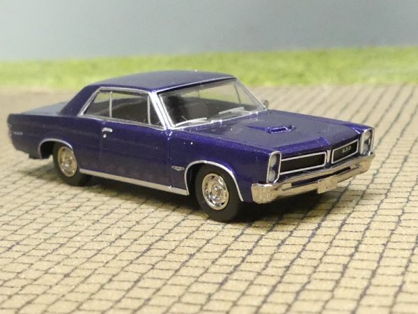 1/87 Brekina Pontiac GTO Coupe violett, 1965, 18102