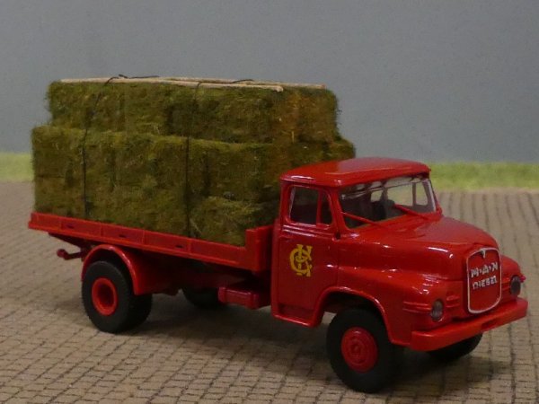 1/87 Brekina MAN 520 Circus Krone mit Heuballen