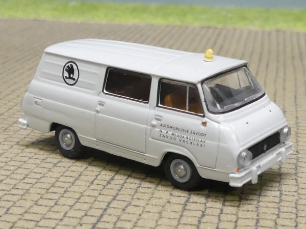 1/87 Brekina Skoda 1203 Halbbus, Skoda 30824