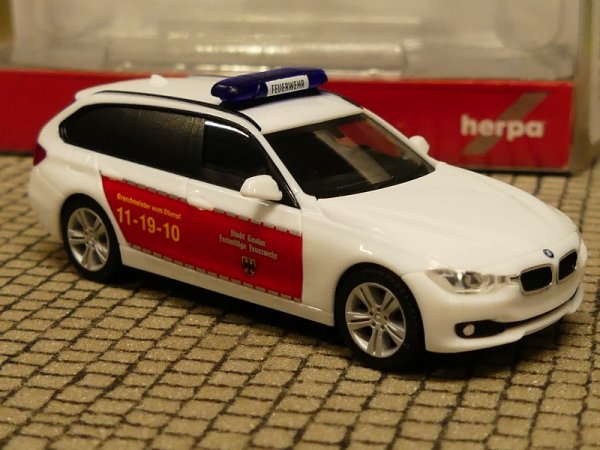 Herpa 094894 BMW 3er Touring „Feuerwehr Goslar“ in Miniatur zum Basteln Sammeln und als Geschenk Mehrfarbig