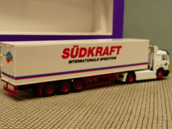 1/87 B&S MB SK SÜDKRAFT Spedition Koffer Sattelzug
