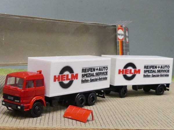 1/87 Herpa Iveco Unic HELM Reifen und Zubehör Koffer-Hängerzug