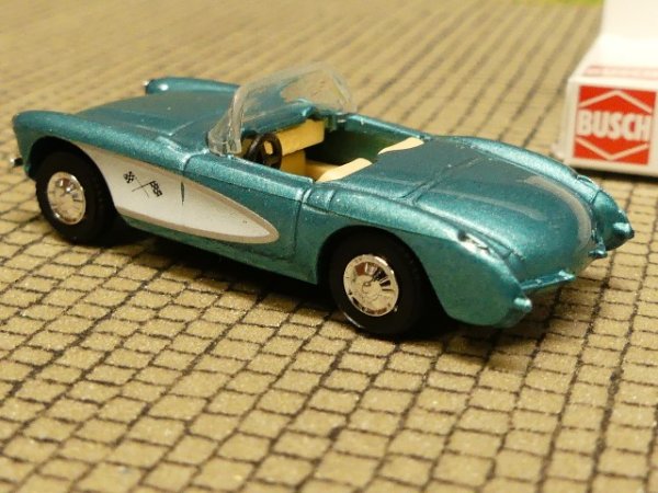 1/87 Busch Chevrolet Corvette Cabrio grün metallic 45404