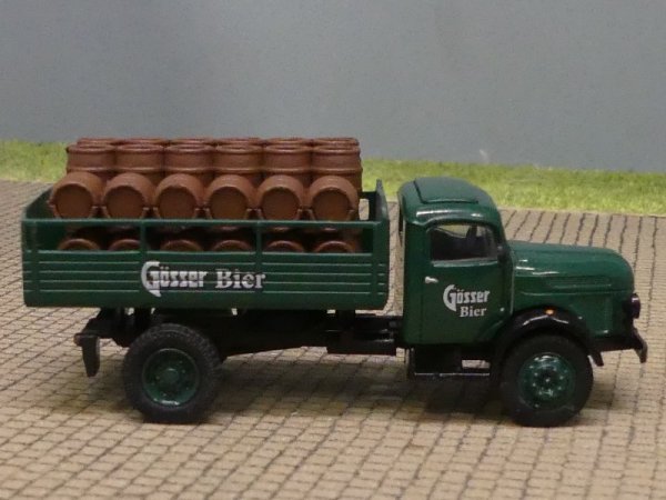 1/87 Brekina Steyr 480 Gösser Bier mit Fäßer Starline 58034