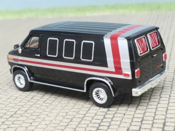 1/87 Brekina GMC Vandura schwarz 18262