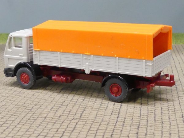 1/87 Wiking MB 1617 Pritsche/Plane weißgrau/orange 420 2 A