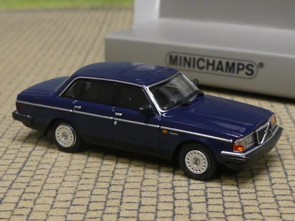 1/87 Minichamps Volvo 240 GL 1986 dunkelblau, 870171404