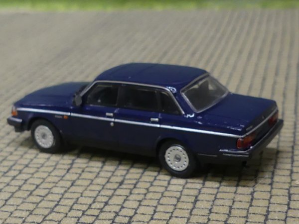 1/87 Minichamps Volvo 240 GL 1986 dunkelblau, 870171404