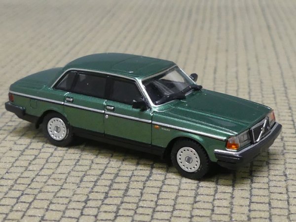 1/87 Minichamps Volvo 240 GL 1986 grünmetallic, 870171400