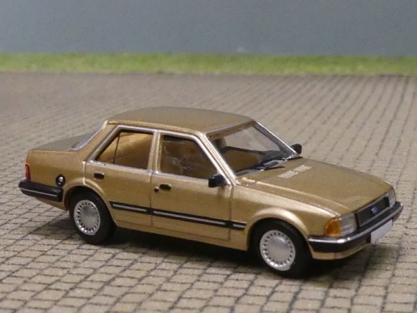 1/87 PCX Ford Orion MK I, beige-metallic 1984, 870724