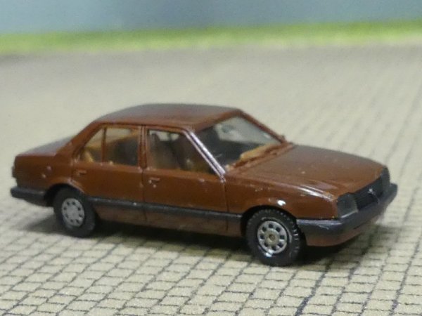 1/87 Herpa Opel Ascona braun
