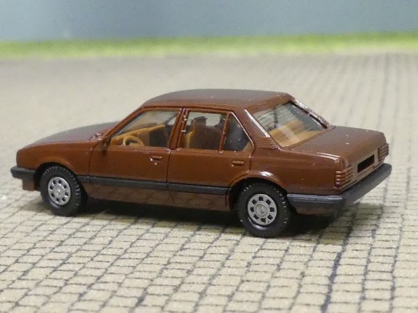 1/87 Herpa Opel Ascona braun