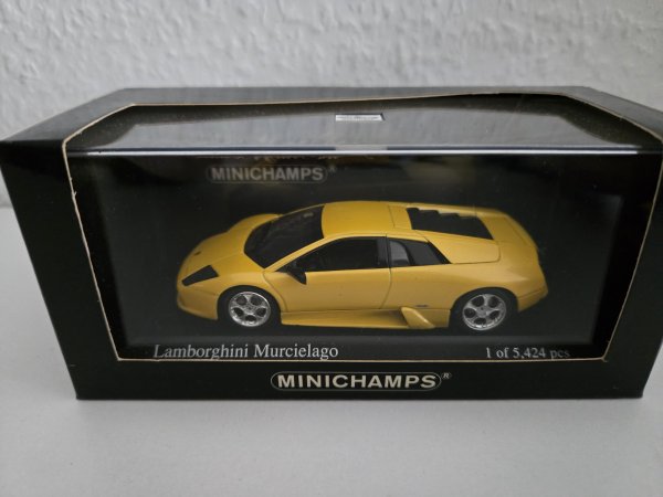 1/43 Minichamps Lamborghini Murcielago 2004 Yellow Metallic 400103520