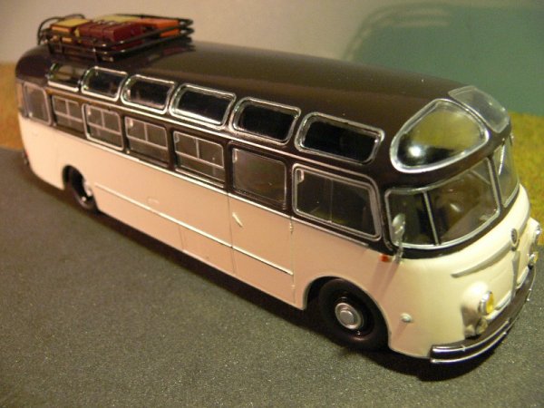 1/43 Ixo Isobloc 648 DP Reisebus mit Gepäck Bus 2 SONDERPREIS 15,90 STATT 39,90