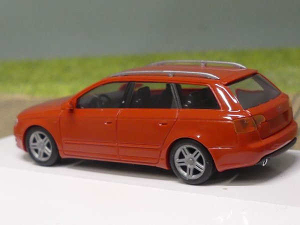 1/87 Busch Audi A4 Avant rotbraun ab 2005