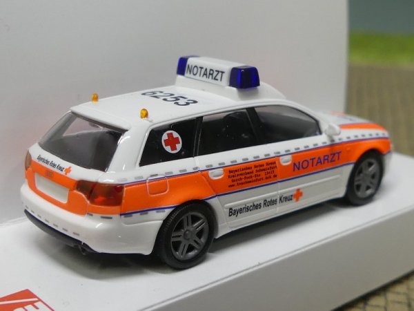 1/87 Busch Audi A4 Avant BRK Bayrisches Rotes Kreuz 49271
