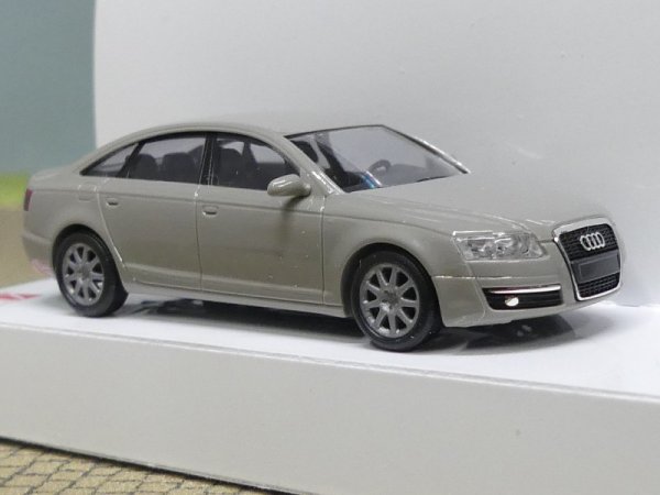1/87 Busch Audi A6 grau ab 2005 49600