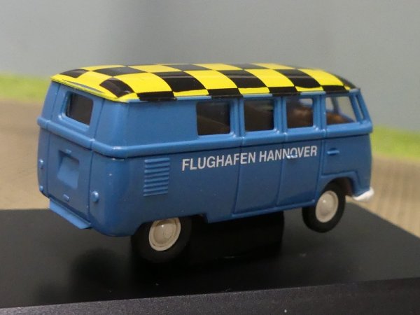 1/87 Brekina # 0883 VW T1 a Airport Hannover Follow me Bus