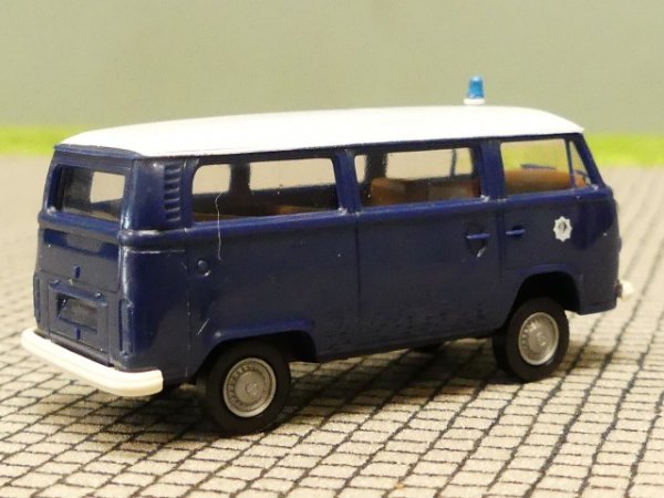 1/87 Brekina VW T2 Rijkspolitie blau, Dach weiss NL