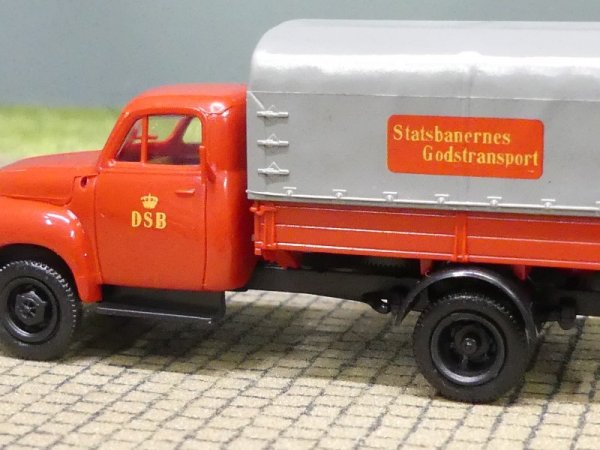 1/87 Brekina Opel Blitz Polizei, grün Pritsche/Plane 3508
