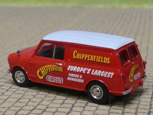 1/87 Brekina Austin Mini Countryman, Circus Chipperfields 15369