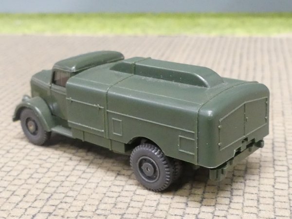 1/87 Wiking Opel Blitz Militär Tankwagen grün 3370