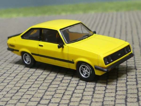 1/87 PCX Ford Escort MK II RS 2000 gelb 870721
